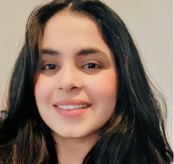 cropped-Ms-Ravi_600.jpg